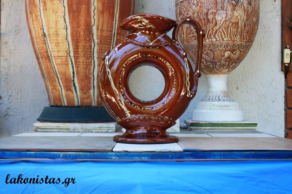 awarded - vintage - ceramic - by - george - maggaloussis - sparta - lakonistas.