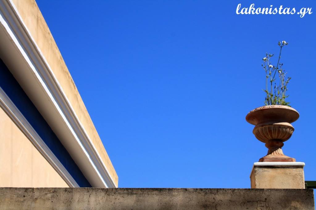 neoclassical - traditional - gytheion - lakonistas